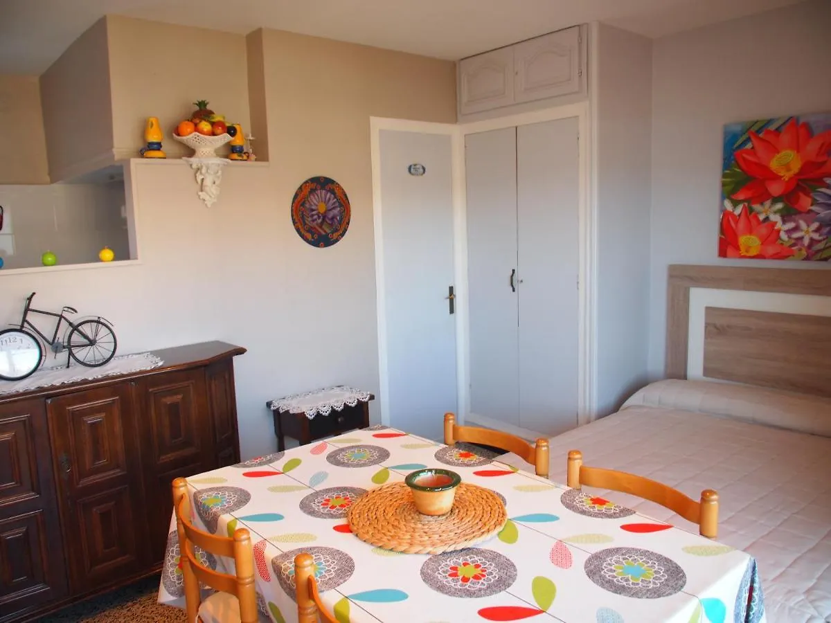 Miramar M21A Apartment Roses 0*,  Spain